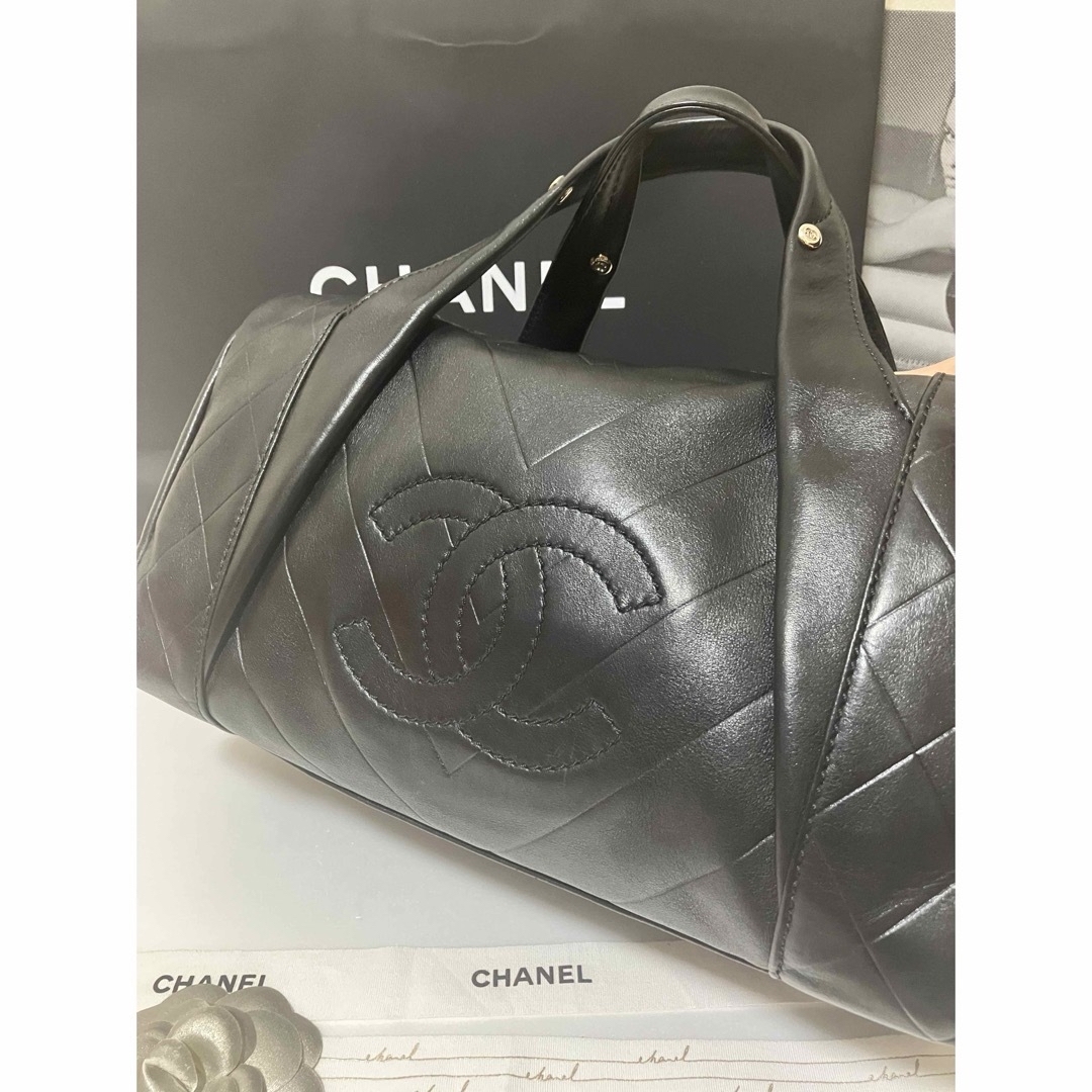 CHANEL(シャネル)の専用♡超美品♡シャネル   Vステッチ デカココ ミニ ボストン バッグ 正規品 レディースのバッグ(ハンドバッグ)の商品写真