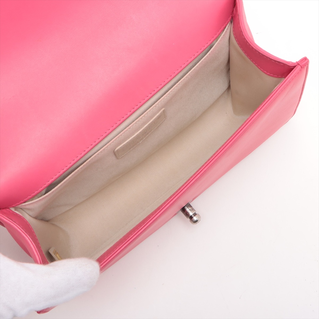 CHANEL(シャネル)のシャネル  ラムスキン  ピンク レディース ショルダーバッグ レディースのバッグ(ショルダーバッグ)の商品写真