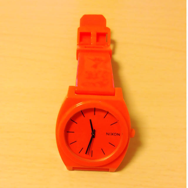 NIXON(ニクソン)のNIXON オレンジwatch レディースのファッション小物(腕時計)の商品写真