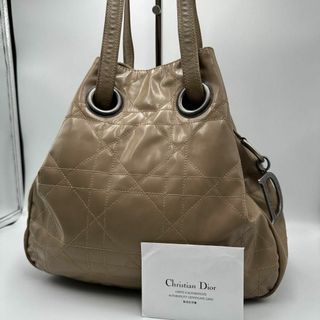 クリスチャンディオール(Christian Dior)の美品✨ディオール　巾着ショルダー　カナージュ　パテントレザー　肩掛け　ベージュ(トートバッグ)