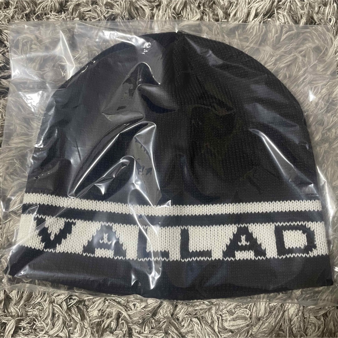 白黒 VALLAD STUDIO BEANIE CAP ビーニー メンズの帽子(ニット帽/ビーニー)の商品写真