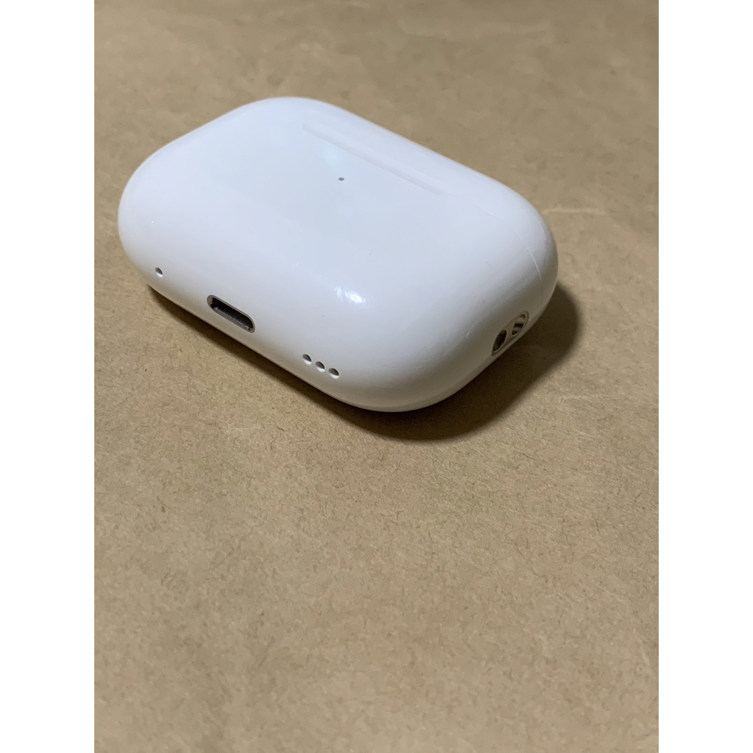 Apple - AirPods Pro第2世代 充電器ケース MQD83J/A A2700_16の通販 by