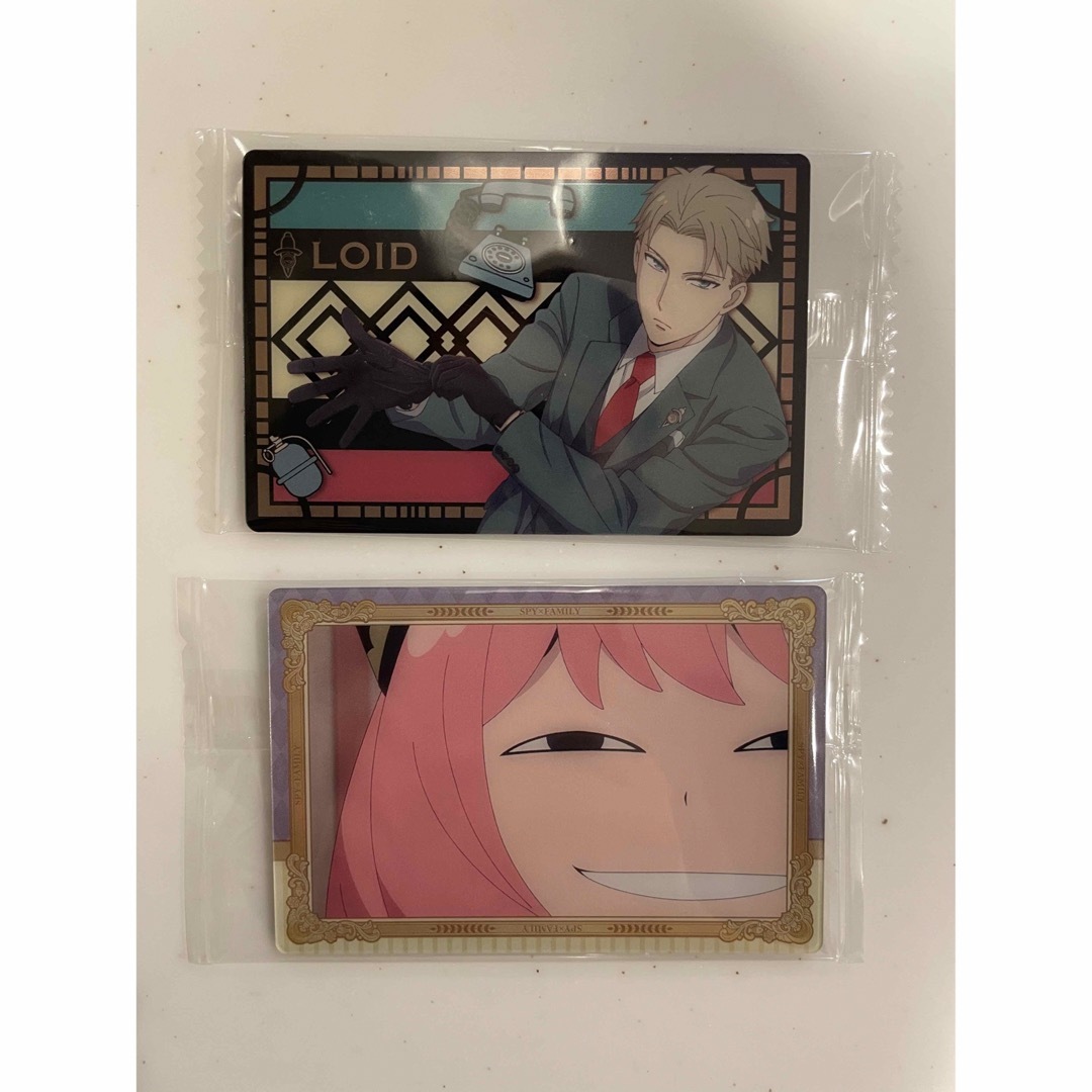 スパイファミリー　ウエハース　カード　2枚 エンタメ/ホビーのアニメグッズ(カード)の商品写真