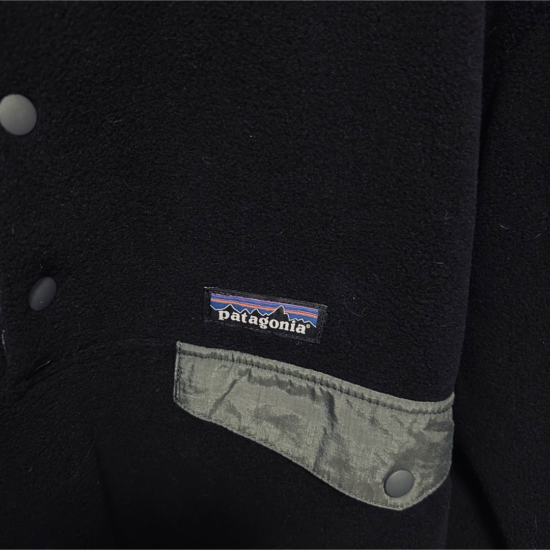 patagonia(パタゴニア)のpatagonia シンチラ スナップT プルオーバー黒M メンズのジャケット/アウター(その他)の商品写真