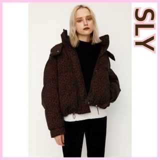 スライ(SLY)のSTAND COLLAR PUFFER ジャケット　レオパード(ダウンジャケット)