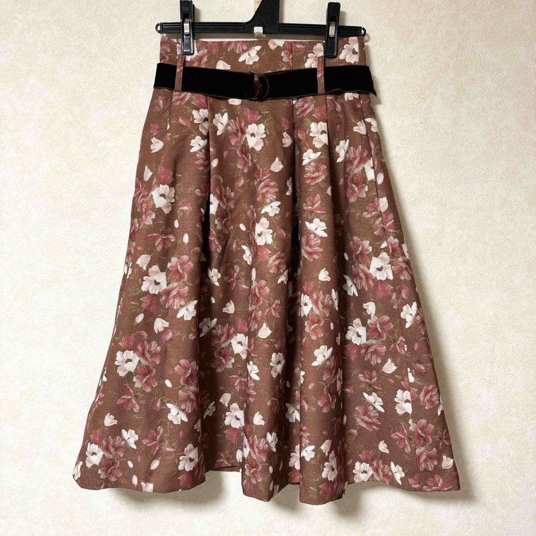 dazzlin(ダズリン)のdazzlin オーガストガーデンスカートS ブラウン レディースのスカート(ロングスカート)の商品写真