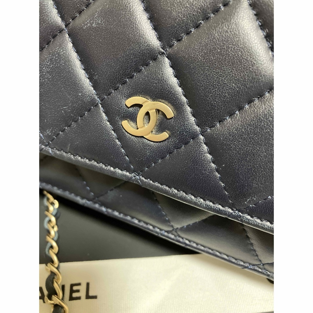 CHANEL(シャネル)の専用♡超美品★ シャネル マトラッセ チェーンウォレット 正規品 レディースのバッグ(ショルダーバッグ)の商品写真