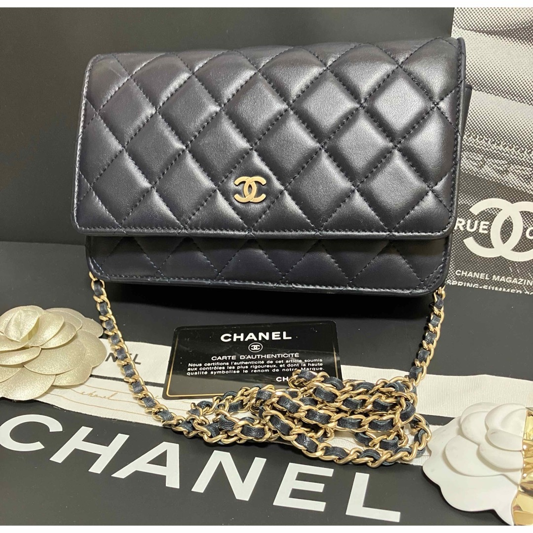 ✨希少✨美品✨ CHANEL 三つ折りミニ財布　マトラッセ ラムスキン シルバー チーキ様専用 CHANEL ラムスキンマトラッセ Wホック三つ折りミニ財布