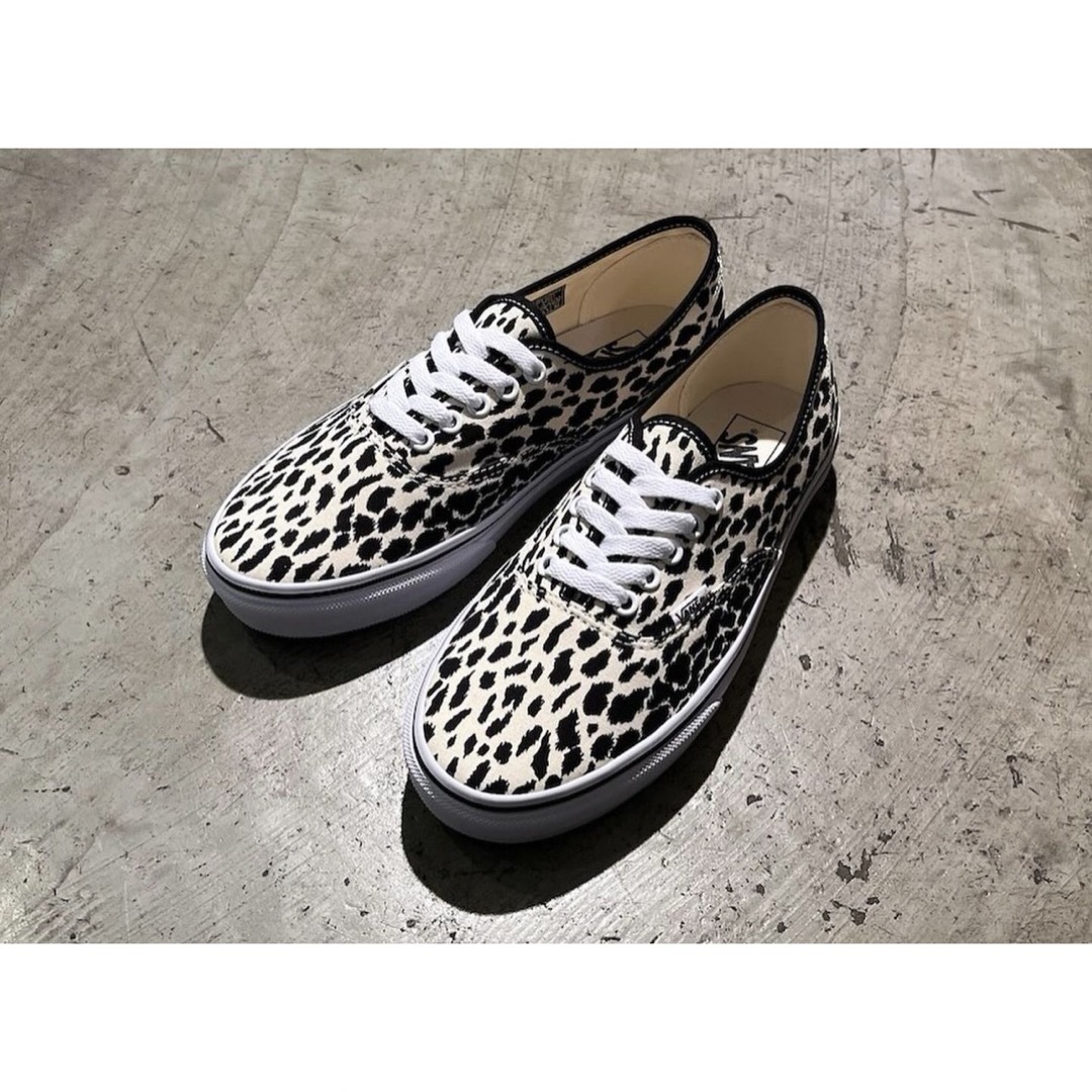 WACKO MARIA(ワコマリア)の23fw WACKO MARIA VANS V44 AUTHENTIC 白  メンズの靴/シューズ(スニーカー)の商品写真