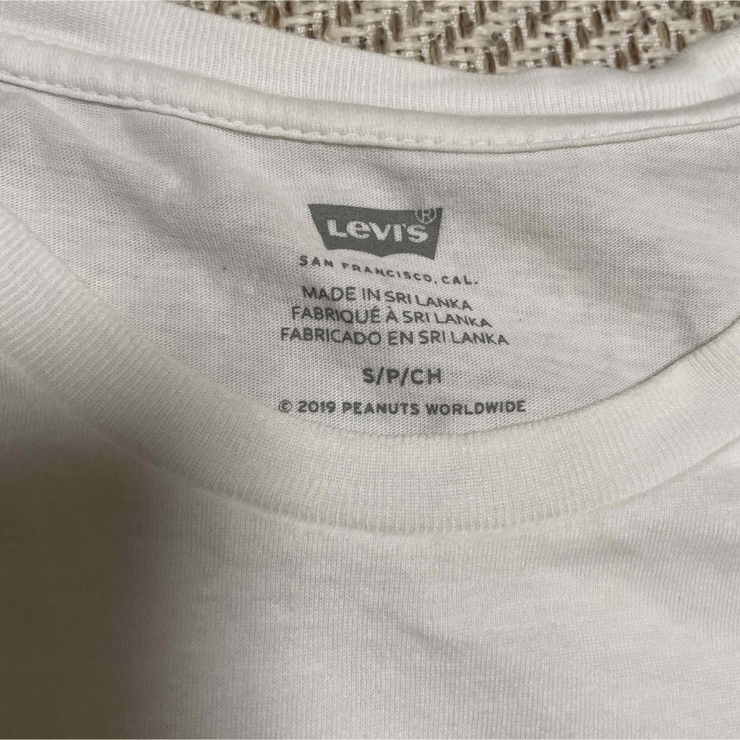 Levi's(リーバイス)のリーバイス  スヌーピー　tシャツ レディースのトップス(Tシャツ(半袖/袖なし))の商品写真