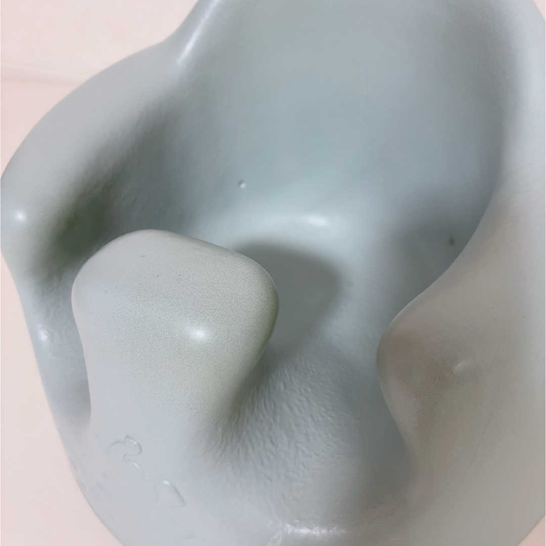 Bumbo(バンボ)のバンボ　ダッグエッグブルーダックエッグブルー　限定色水色 キッズ/ベビー/マタニティのキッズ/ベビー/マタニティ その他(その他)の商品写真