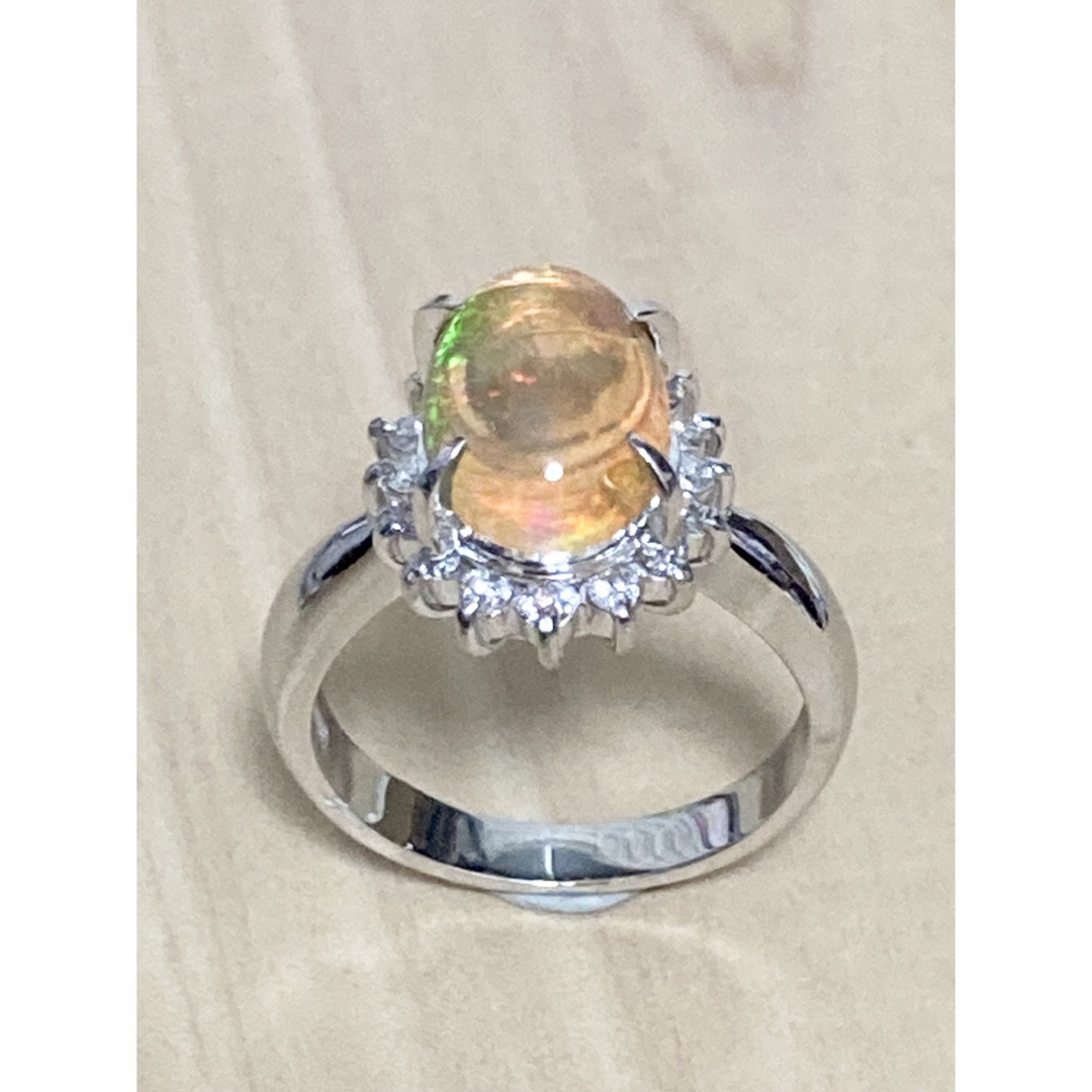 プリンくん様専用 プラチナ台 1.86ct メキシコオパールリング レディースのアクセサリー(リング(指輪))の商品写真