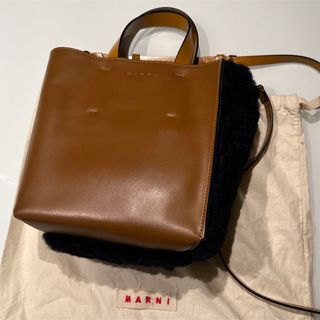 マルニ 革 バッグの通販 300点以上 | Marniのレディースを買うならラクマ