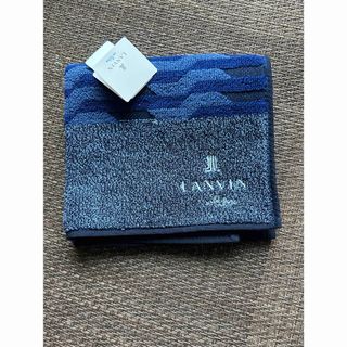 ランバン(LANVIN)の【新品】LANVINタオルハンカチ(ハンカチ/ポケットチーフ)