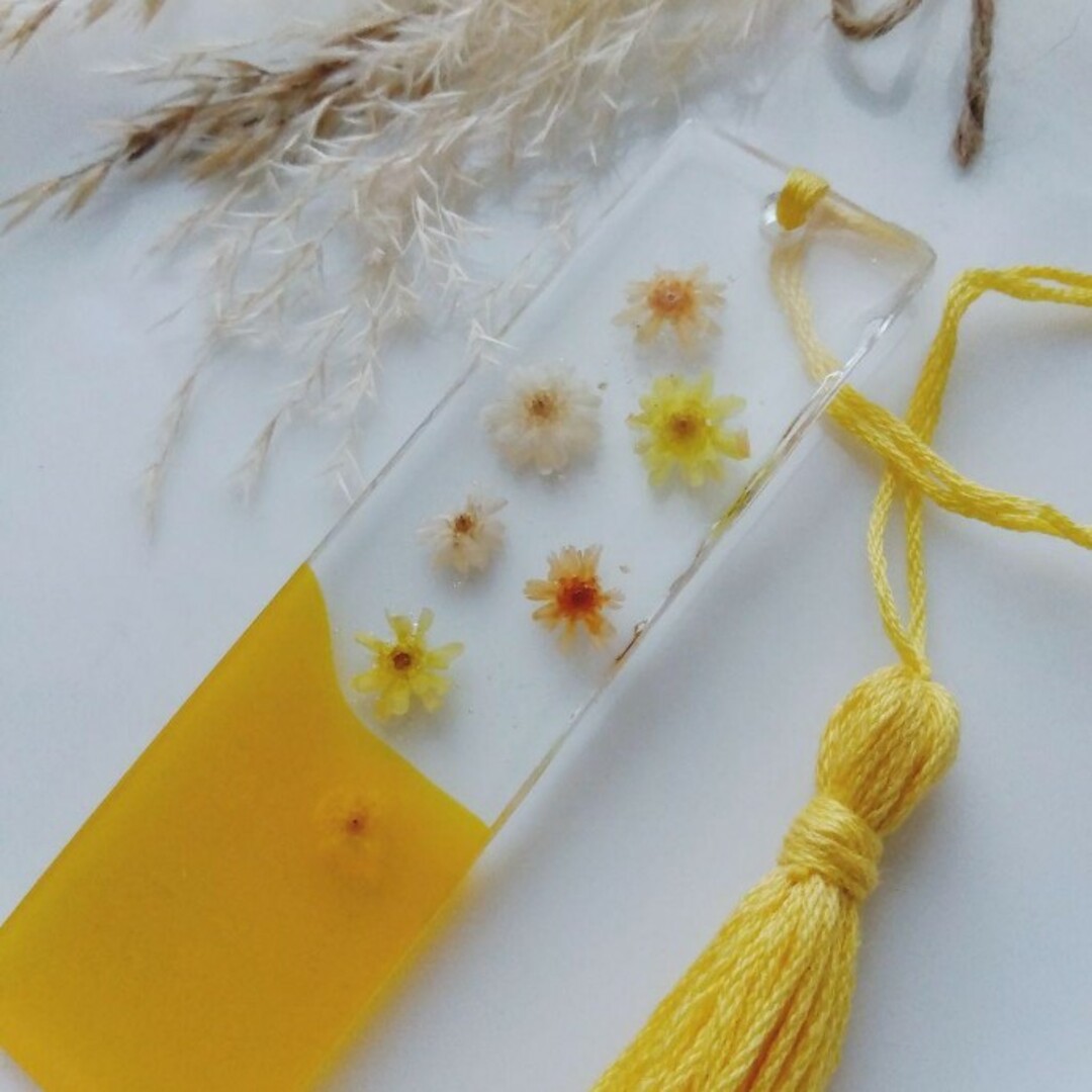 （ハンドメイド）黄色い花のしおり✯Yellow−1 ハンドメイドの文具/ステーショナリー(しおり/ステッカー)の商品写真