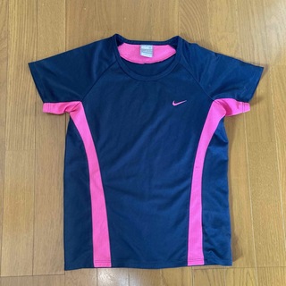 ナイキ(NIKE)のNIKE スポーツTシャツ　フィットネス(Tシャツ(半袖/袖なし))