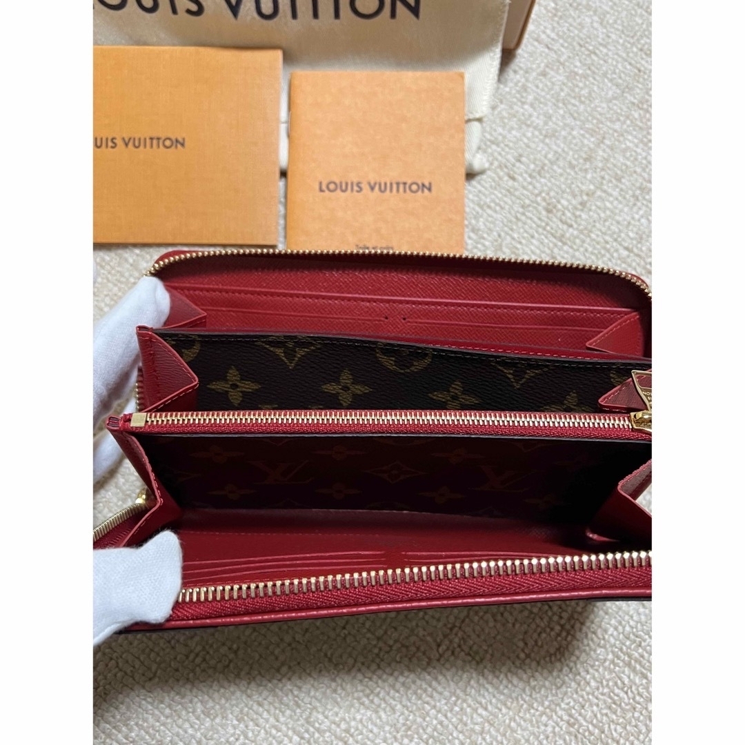 LOUIS VUITTON(ルイヴィトン)のポチ様　　ルイヴィトンモノグラムレティーロジッピーウォレット長財布 レディースのファッション小物(財布)の商品写真