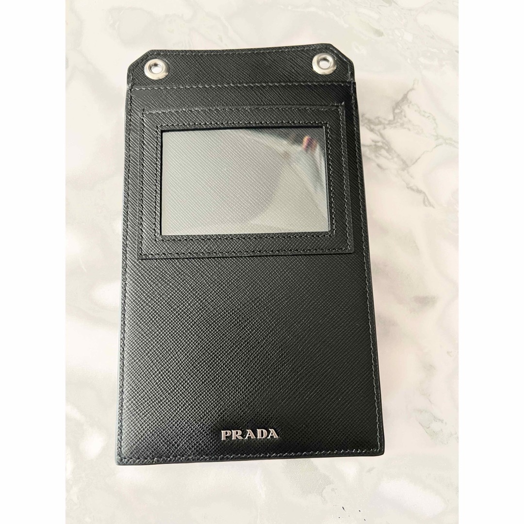 PRADA(プラダ)のPRADA プラダ スマホショルダー バッグ ケース パッチ メンズのバッグ(その他)の商品写真