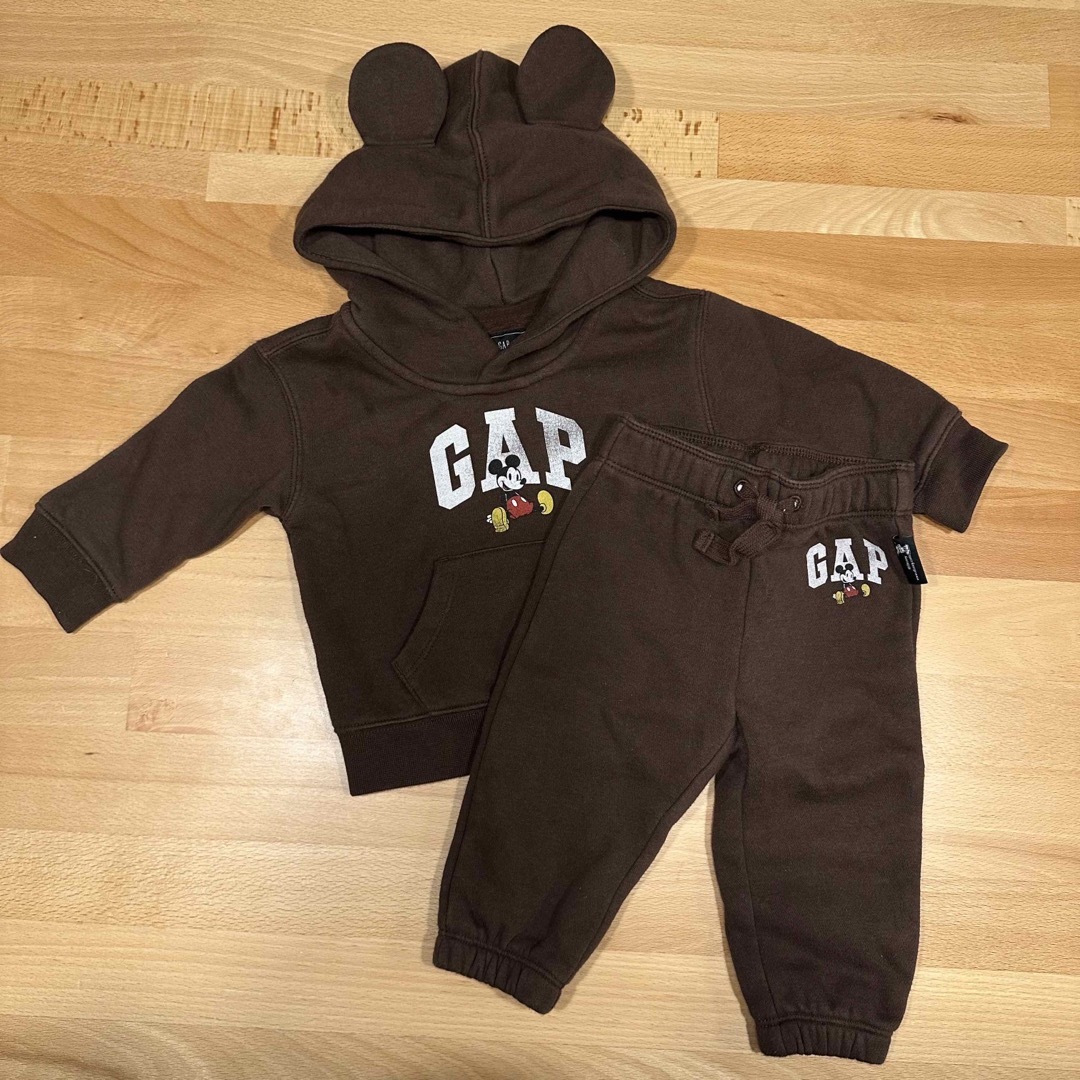 GAP(ギャップ)のGAP Disney ミッキー　セットアップ　パーカー キッズ/ベビー/マタニティのベビー服(~85cm)(トレーナー)の商品写真