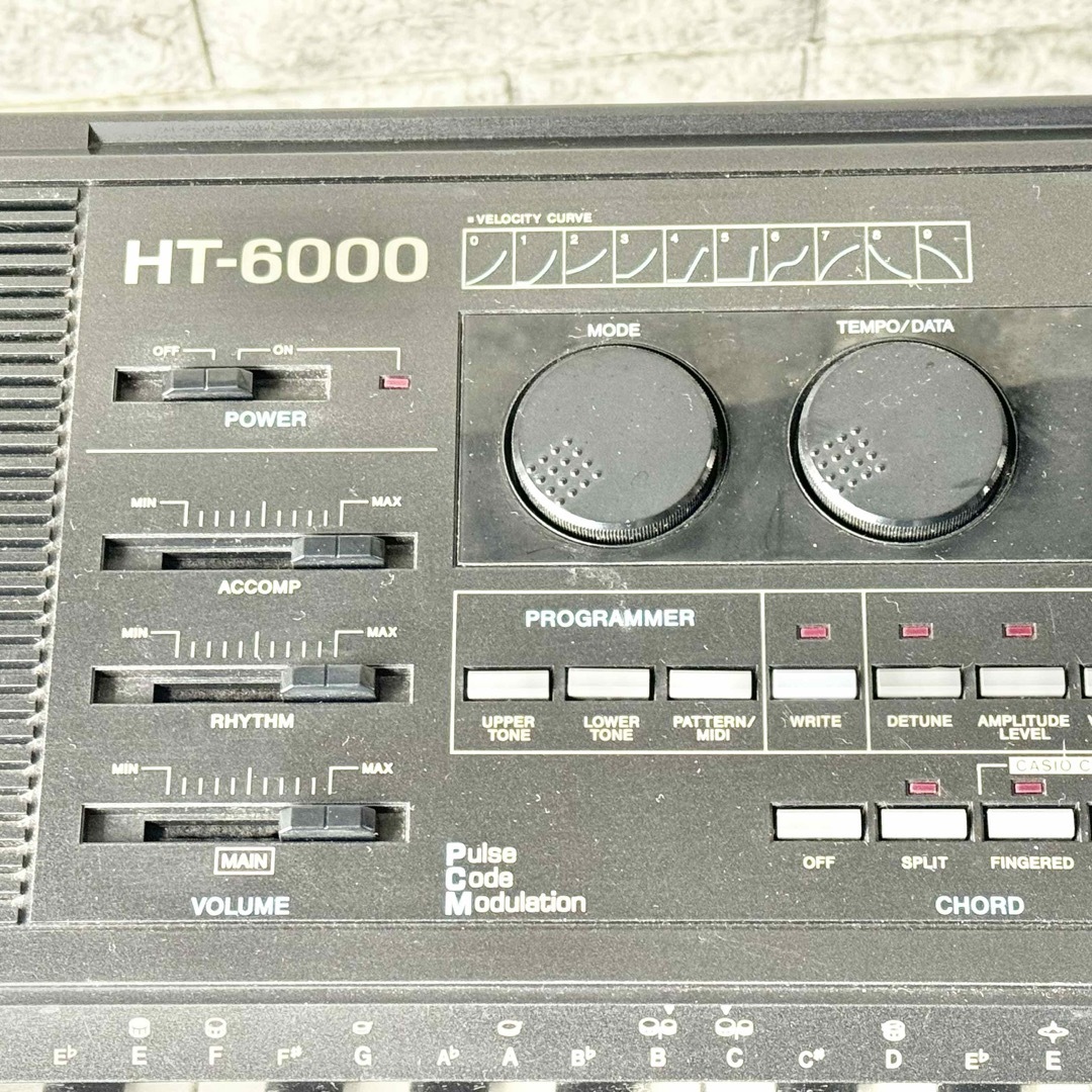 CASIO(カシオ)のCasio HT-6000 ダイナミックポリフォニック・アナログシンセサイザー 楽器の鍵盤楽器(キーボード/シンセサイザー)の商品写真