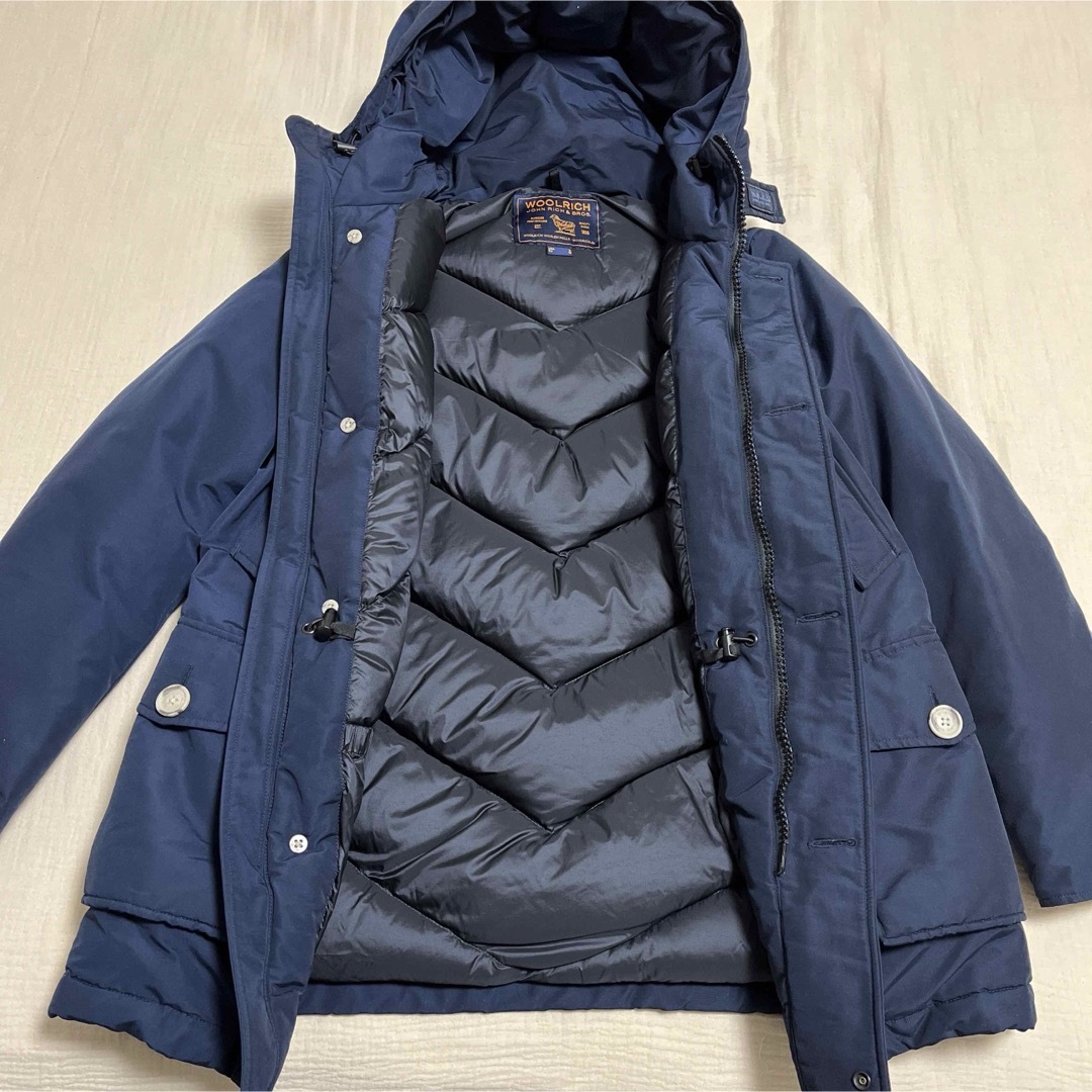 WOOLRICH(ウールリッチ)のダウン ウールリッチ WOOLRICH アークティックパーカ ネイビー メンズのジャケット/アウター(ダウンジャケット)の商品写真