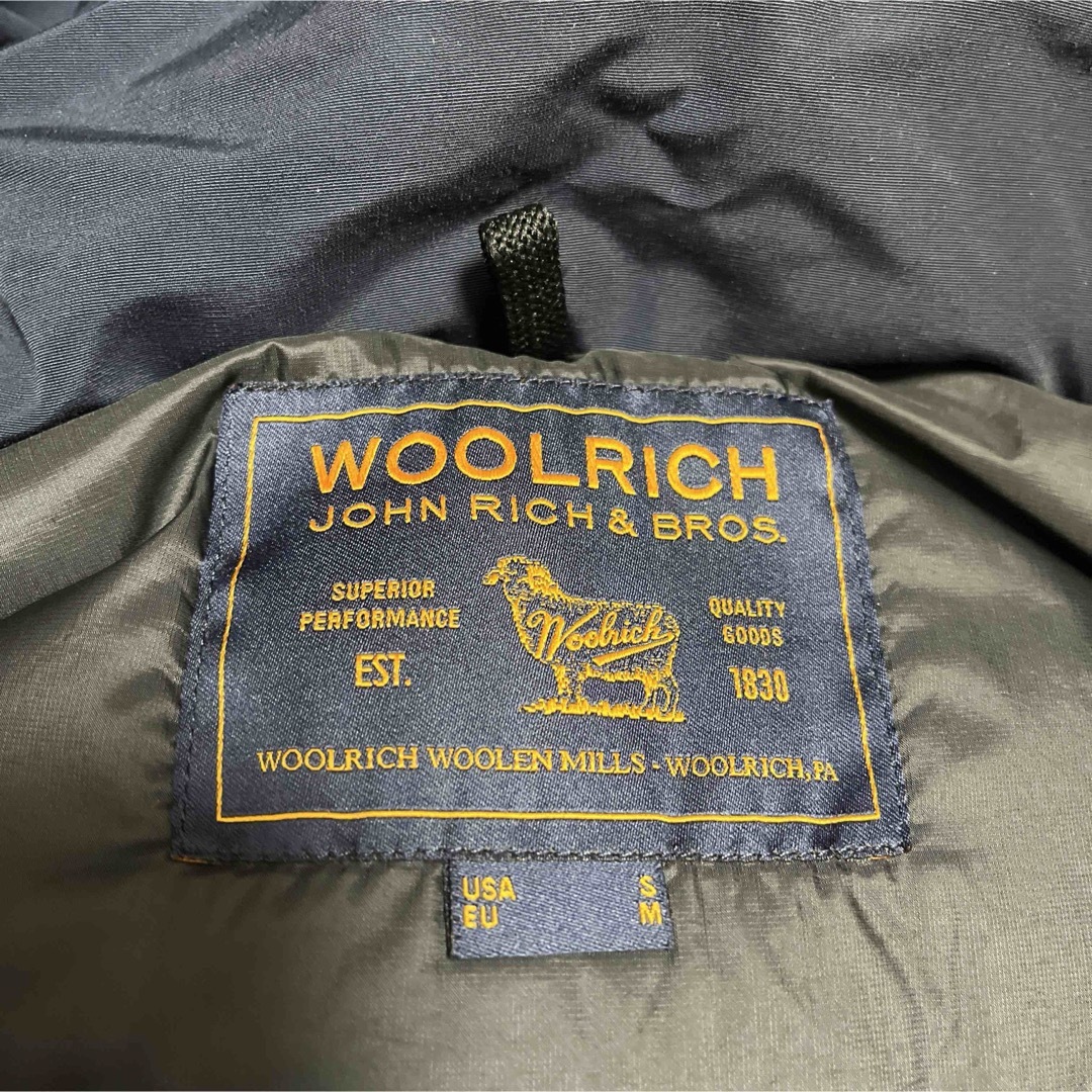 WOOLRICH(ウールリッチ)のダウン ウールリッチ WOOLRICH アークティックパーカ ネイビー メンズのジャケット/アウター(ダウンジャケット)の商品写真