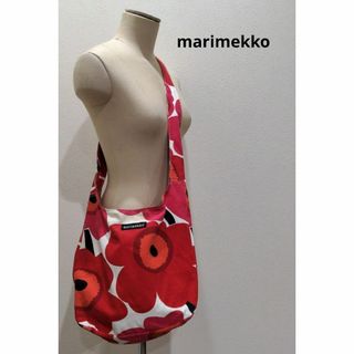 マリメッコ(marimekko)のmarimekko マリメッコ 花柄 斜め掛け ショルダーバッグ レッド(ショルダーバッグ)