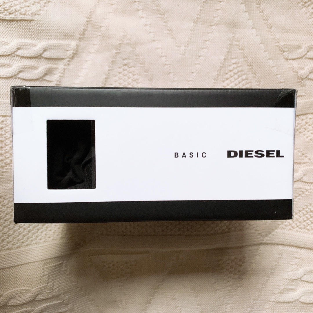 DIESEL(ディーゼル)の新品 DIESEL Tシャツ Vネック ブラック 3枚 正規品 S Mサイズ メンズのトップス(Tシャツ/カットソー(半袖/袖なし))の商品写真