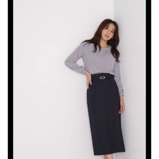 ナチュラルビューティーベーシック(NATURAL BEAUTY BASIC)のNATURAL BEAUTY BASIC ゴールドバックルタイトスカート(ロングスカート)