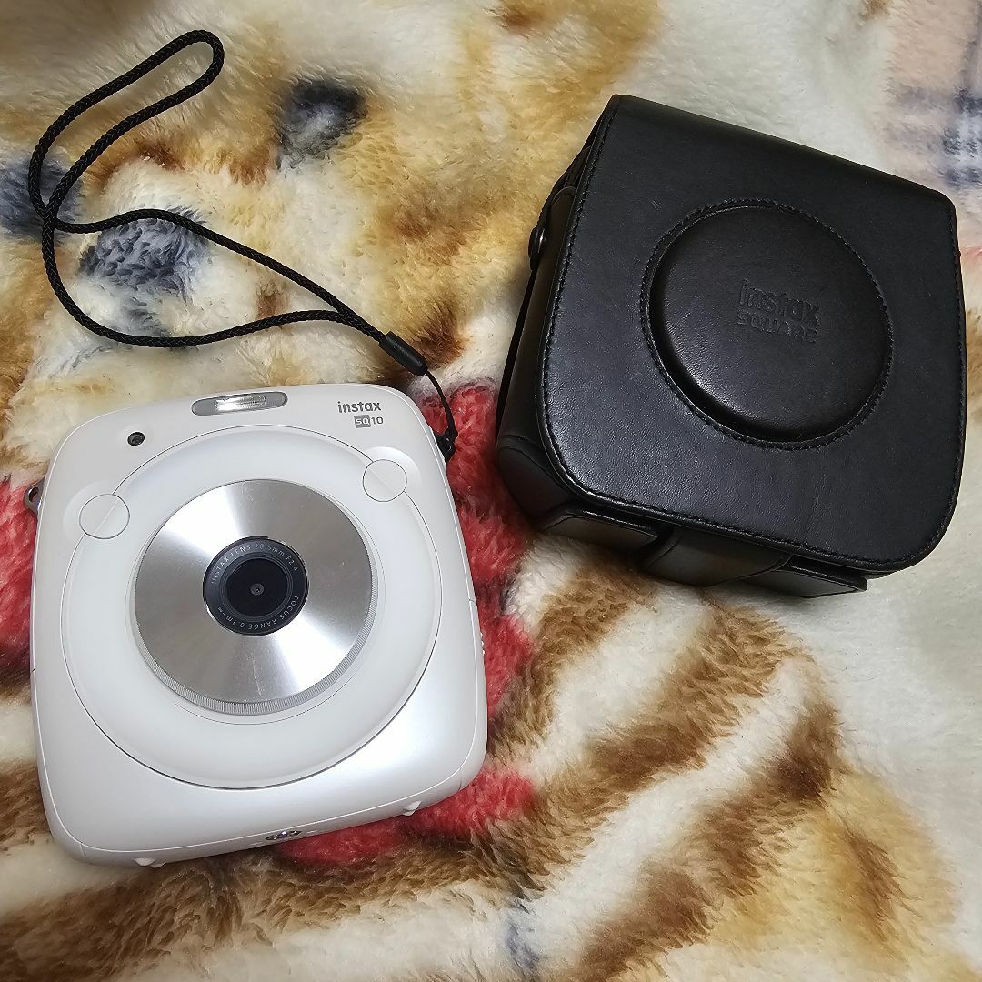 instax sq10 whiteカメラ