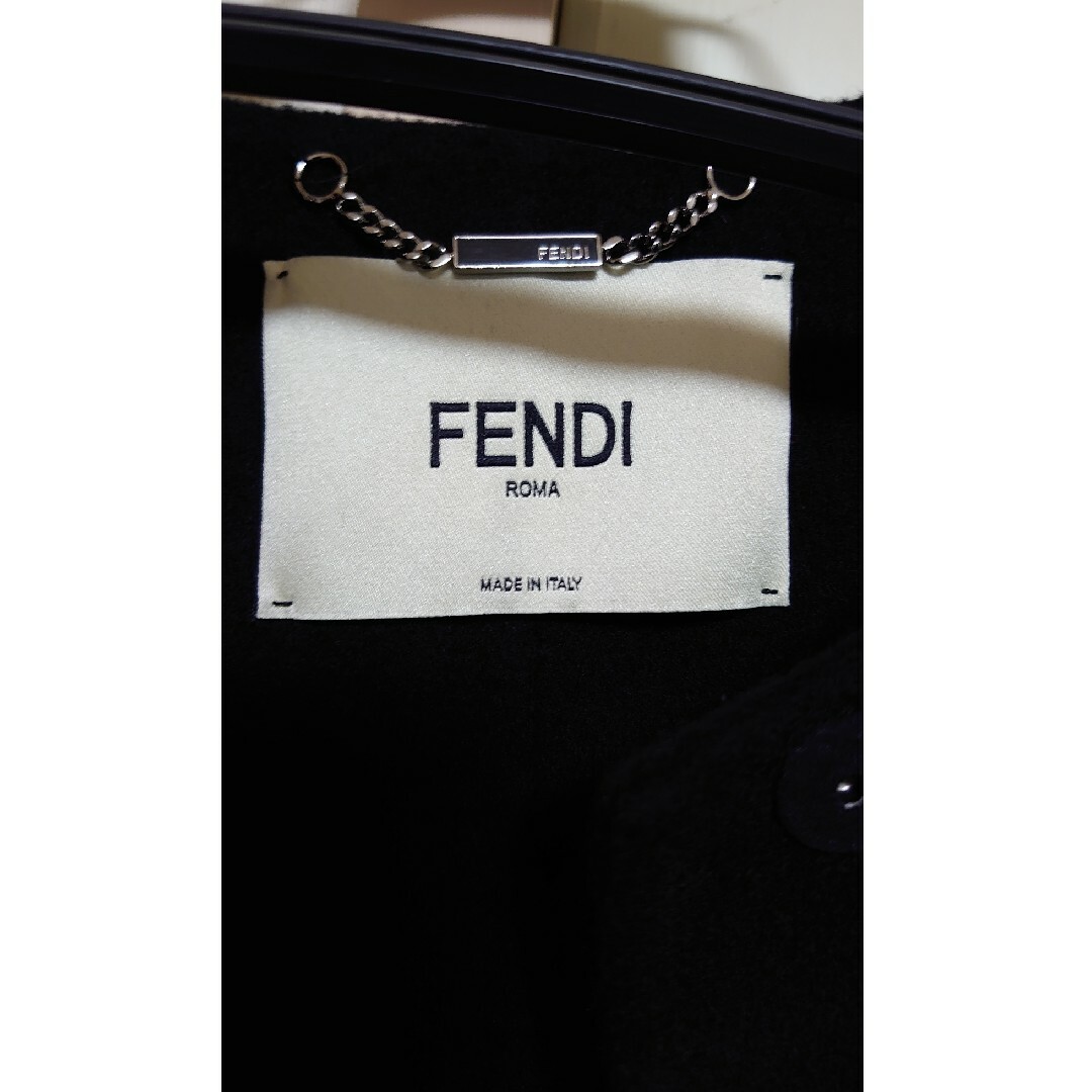 FENDI(フェンディ)のFENDI フォックスファー ポケット ケープコート レディースのジャケット/アウター(ロングコート)の商品写真