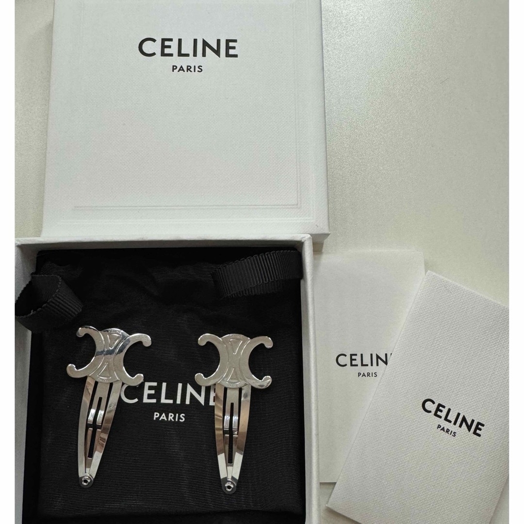 celine(セリーヌ)のともちゃん様専用CELINE セリーヌ トリオンフ スナップ ヘアクリップ  レディースのヘアアクセサリー(バレッタ/ヘアクリップ)の商品写真