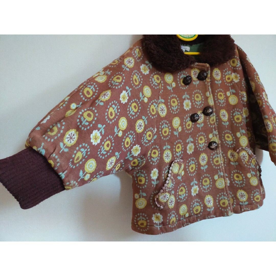 F.O.KIDS(エフオーキッズ)の訳あり安値★１１０★レトロ★防寒具★上着★ジャンパー★ファー★リブ袖★花柄 キッズ/ベビー/マタニティのキッズ服女の子用(90cm~)(ジャケット/上着)の商品写真