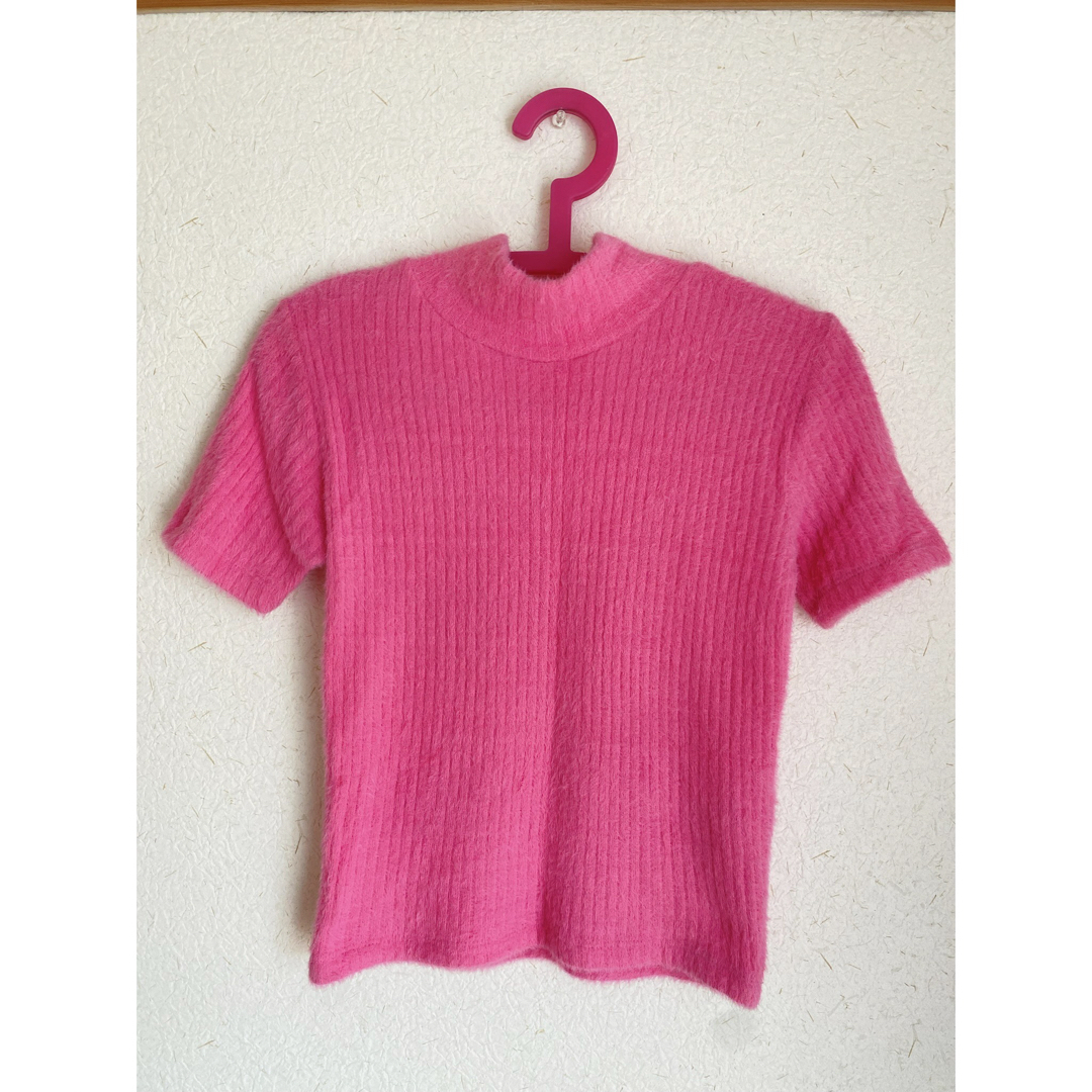 ZARA(ザラ)のZARA sleeve fuzzy sweater ピンク 半袖 フェザー レディースのトップス(ニット/セーター)の商品写真