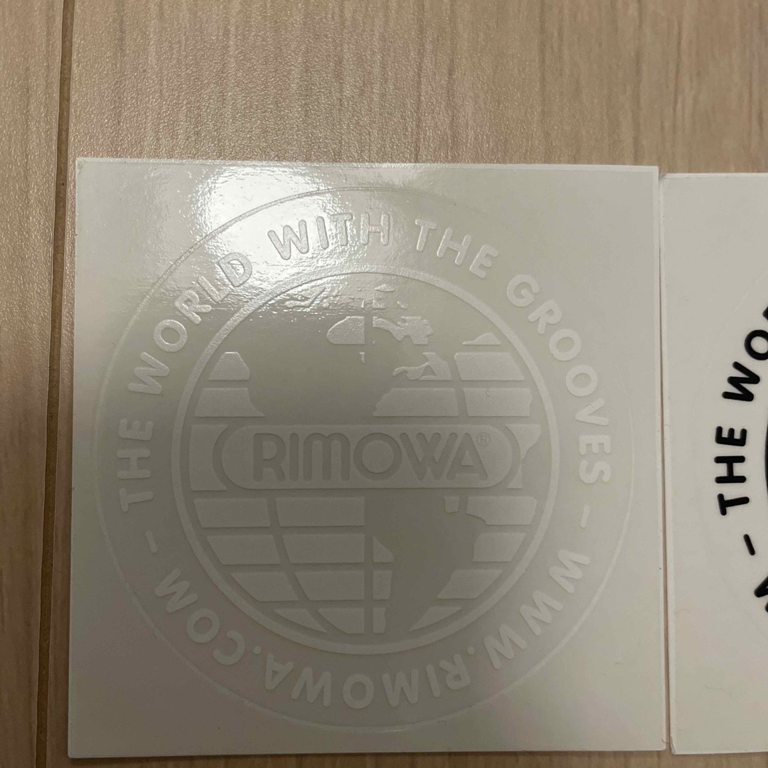 RIMOWA(リモワ)のリモワ　シール　ラベル メンズのバッグ(トラベルバッグ/スーツケース)の商品写真