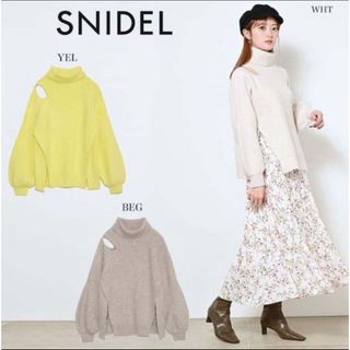 スナイデル(SNIDEL)のスリット入タートルネックニット(ニット/セーター)