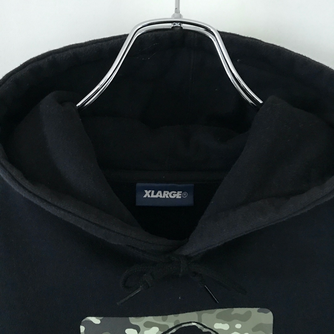 XLARGE(エクストララージ)のエクストララージ★スウェットパーカープルオーバー★ロゴ カモ 迷彩★XLARGE メンズのトップス(パーカー)の商品写真