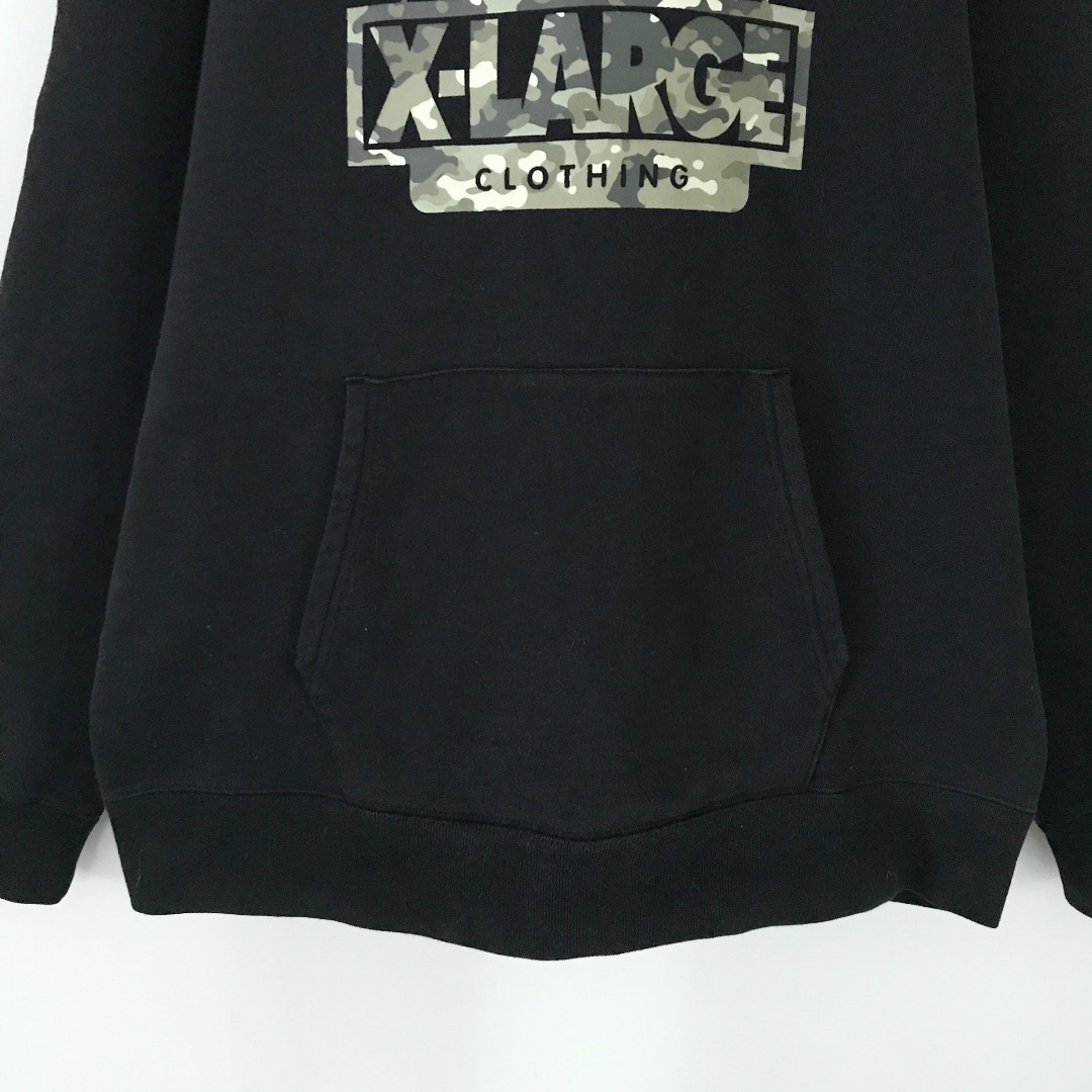 XLARGE(エクストララージ)のエクストララージ★スウェットパーカープルオーバー★ロゴ カモ 迷彩★XLARGE メンズのトップス(パーカー)の商品写真