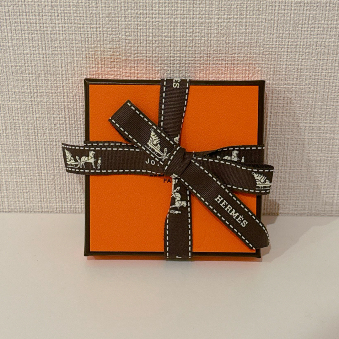 新品・未使用品】エルメス スカーフリング ツイリー ミニ 新品・未使用品】エルメス スカーフリング ツイリー ミニ