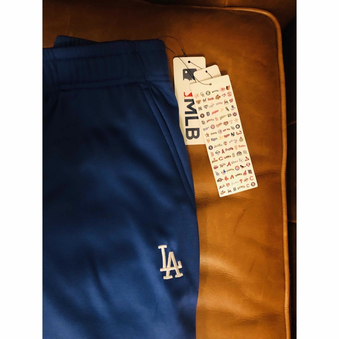 (新品)ロサンゼルス　ドジャース　スウェットパンツ　Large dodgers メンズのパンツ(その他)の商品写真