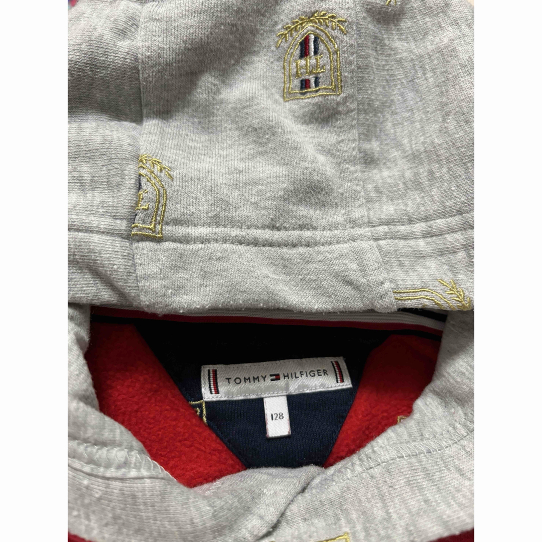 TOMMY HILFIGER(トミーヒルフィガー)のトミーヒルフィガー　キッズ　パーカー　トップス　長袖　128  キッズ/ベビー/マタニティのキッズ服男の子用(90cm~)(その他)の商品写真