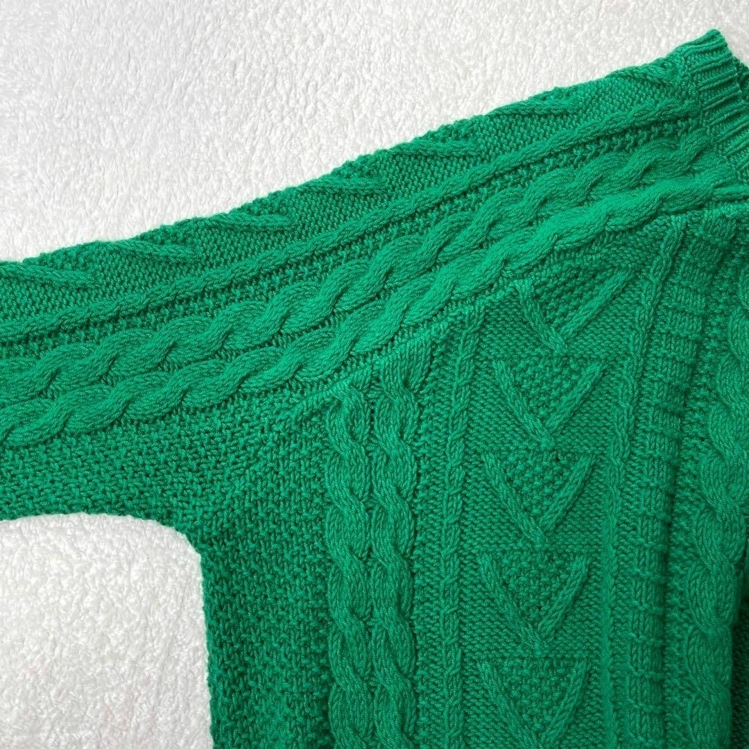 TOMORROWLAND(トゥモローランド)の2点セット マカフィー アラン編み ケーブルニット セーター 緑 グリーン  レディースのトップス(ニット/セーター)の商品写真