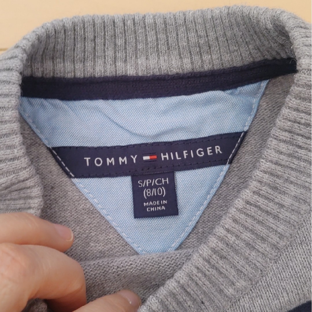 TOMMY HILFIGER(トミーヒルフィガー)のTOMMY HILFIGER　ニットトレーナー キッズ/ベビー/マタニティのキッズ服女の子用(90cm~)(Tシャツ/カットソー)の商品写真