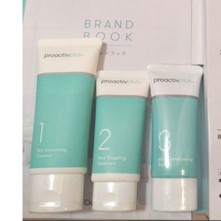 プロアクティブ(proactiv)のプロアクティブ プラス ３ステップ ニキビケア 新パッケージ(美容液)