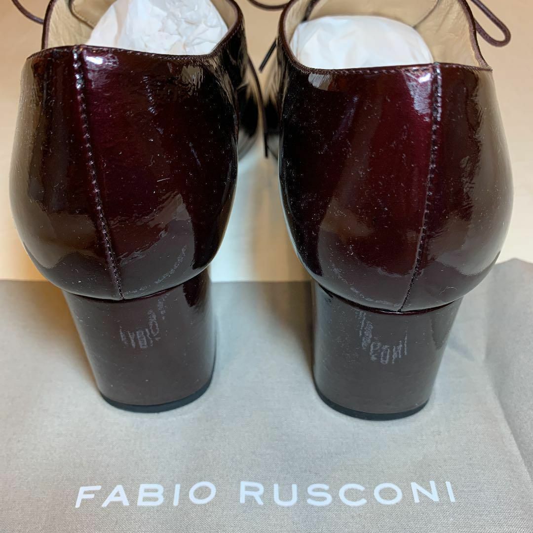 FABIO RUSCONI(ファビオルスコーニ)の【新品】ファビオルスコーニ　エナメルのレースアップパンプス　ブラウン レディースの靴/シューズ(ローファー/革靴)の商品写真