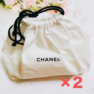 CHANEL （シャネル ) 巾着ノベルティポーチ　ホワイト　×2点(ポーチ)