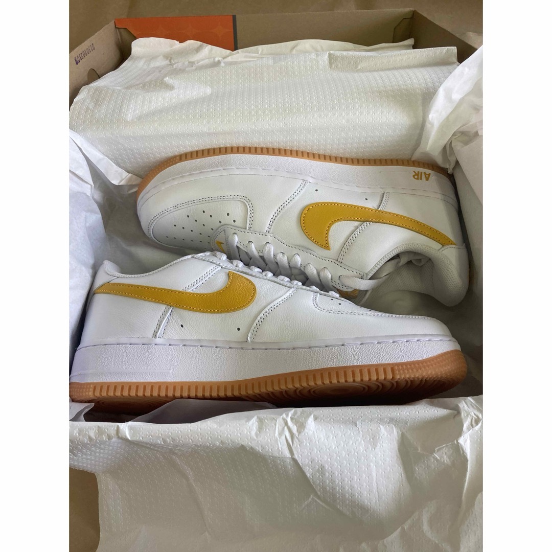 NIKE(ナイキ)のNike Air Force 1 Low "University Gold" メンズの靴/シューズ(スニーカー)の商品写真