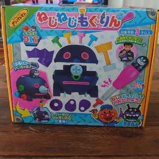 セガ(SEGA)のお値下げアンパンマン くみたてDIY はしるぞっ！ねじねじもぐりん(1セット)(知育玩具)