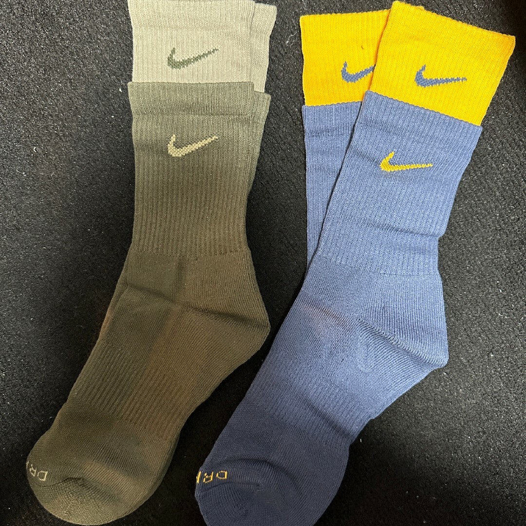 NIKE(ナイキ)のNIKE TWO LAYERS　SOCKS ナイキ ソックス 2足 メンズのレッグウェア(ソックス)の商品写真