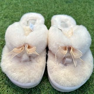 アグ(UGG)のUGG ファーサンダル⭐︎(サンダル)